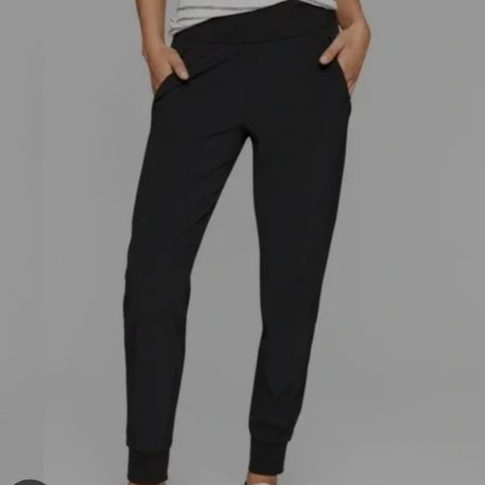 Athleta black women's size 10 soho joggers
